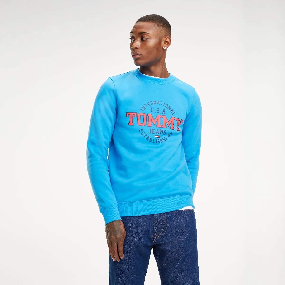 Blue Tommy Jeans Circle Logo Sweatshirt | Sweatshirts & Hoodies | Tommy Hilfiger