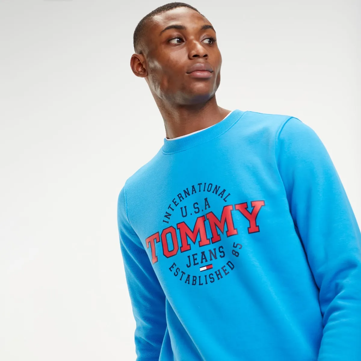 Blue Tommy Jeans Circle Logo Sweatshirt | Sweatshirts & Hoodies | Tommy Hilfiger