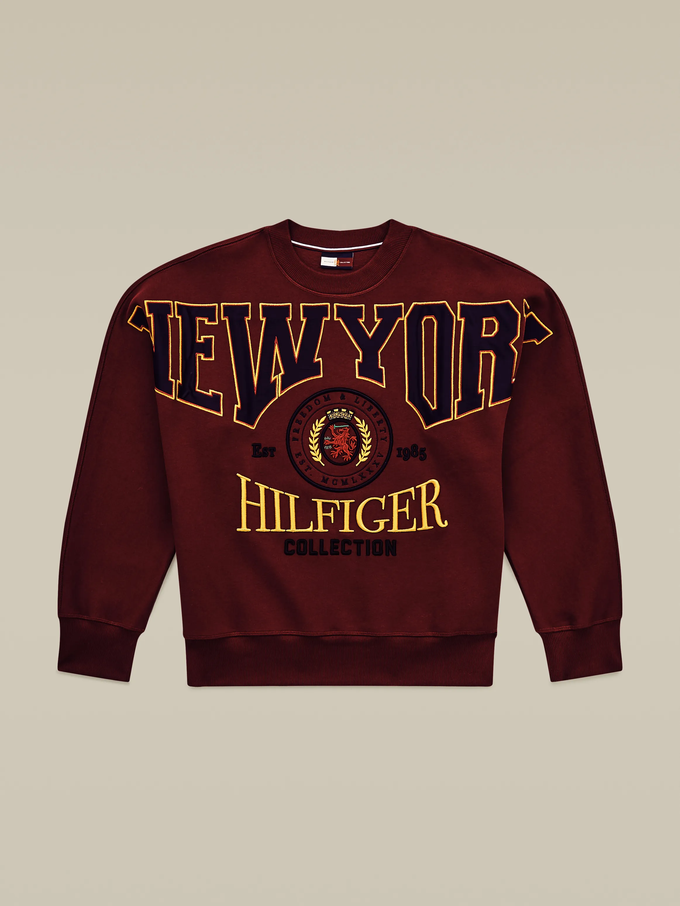 Crest New York Relaxed Fit Sweatshirt | Sweatshirts & Hoodies | Tommy Hilfiger