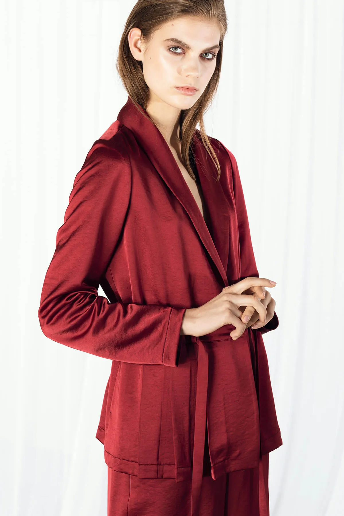 CURDIE Viscose Pleated Jacket - Burgundy