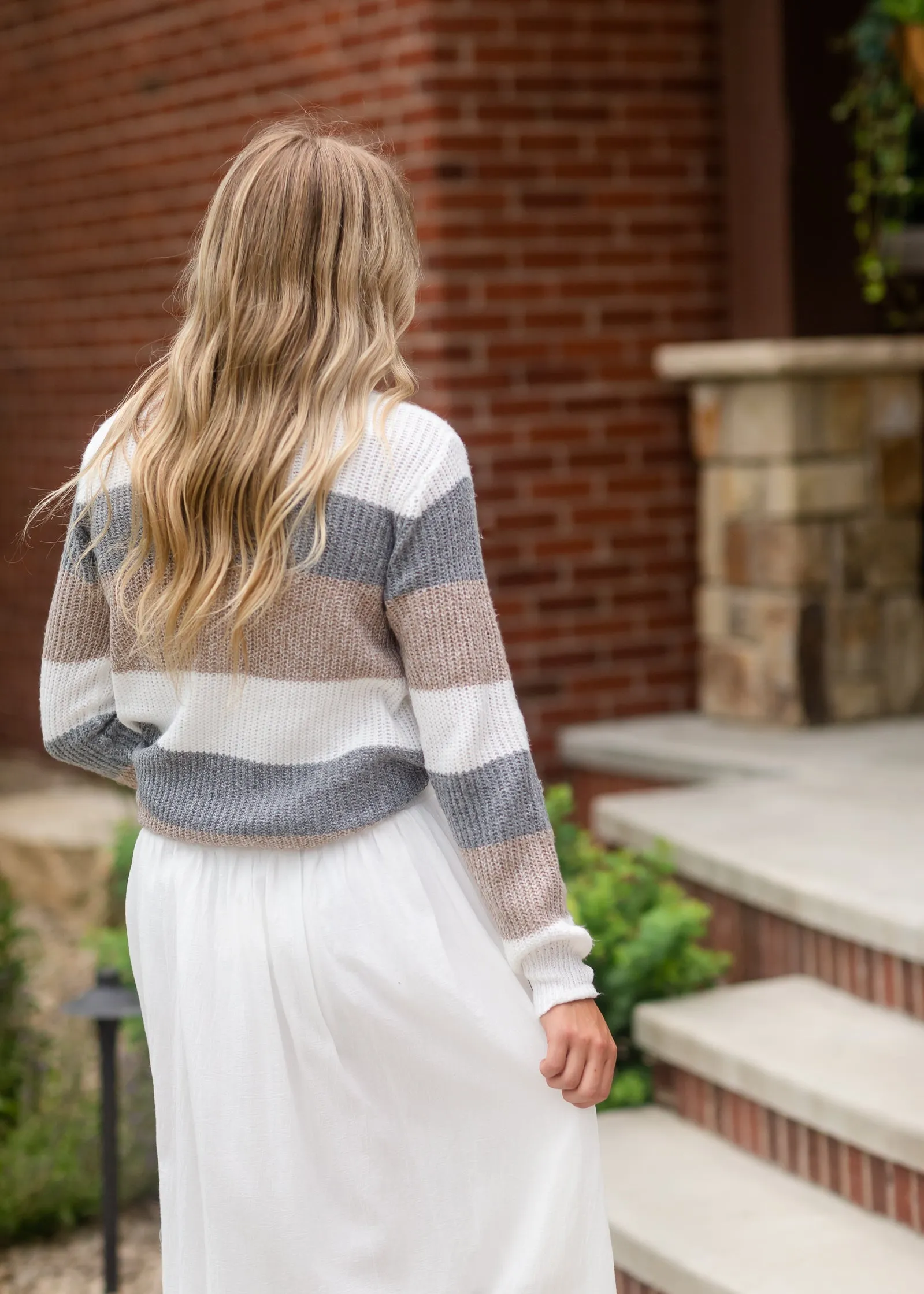 Gray Colorblock Crew Neck Sweater