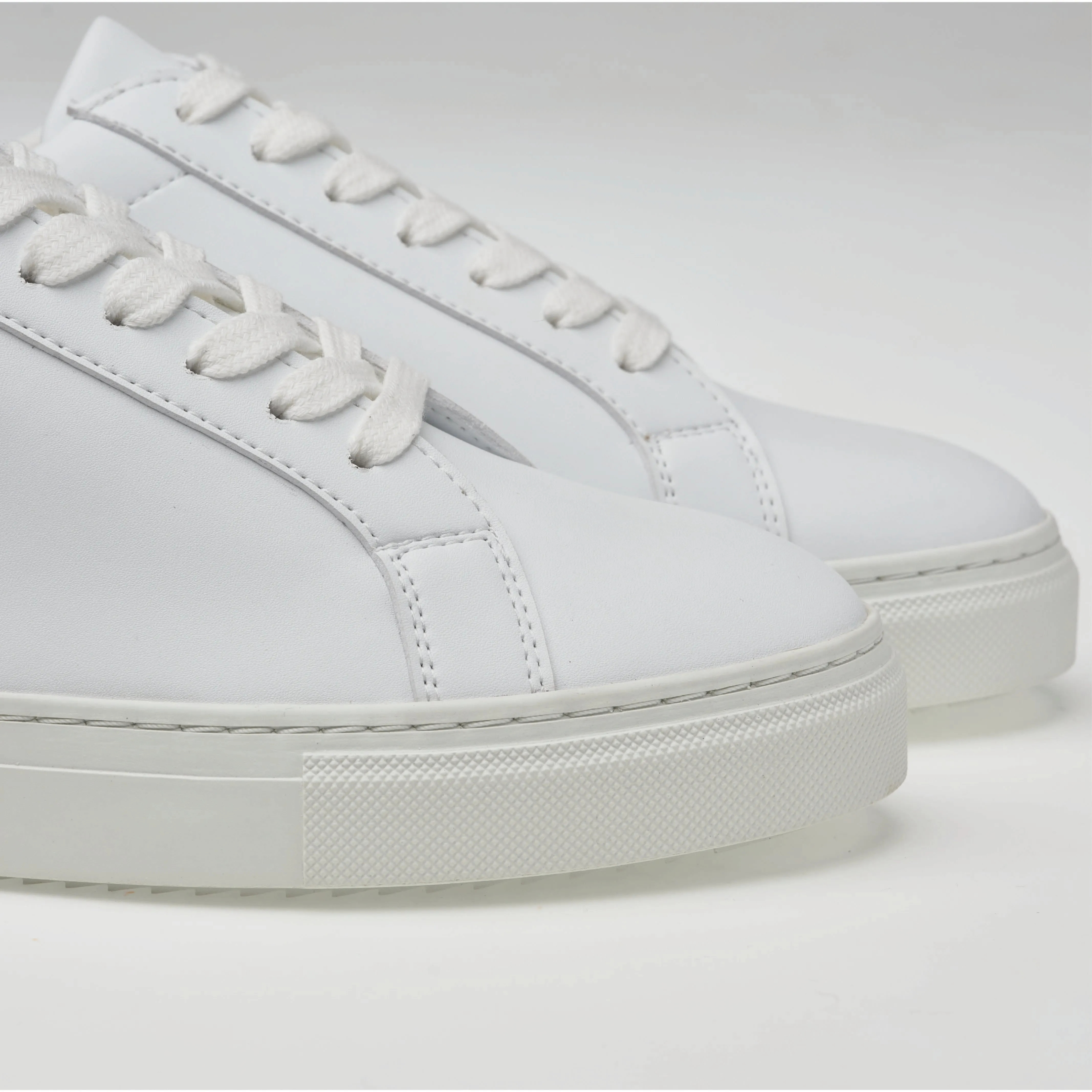 Tide V3 Sustainable Sneaker - White