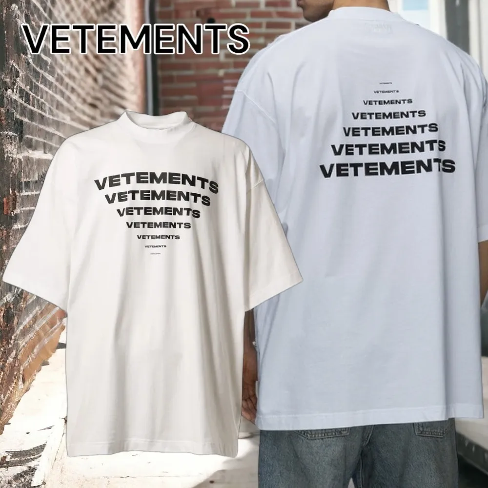 VETEMENTS  |Street Style Cotton Short Sleeves Logo T-Shirts