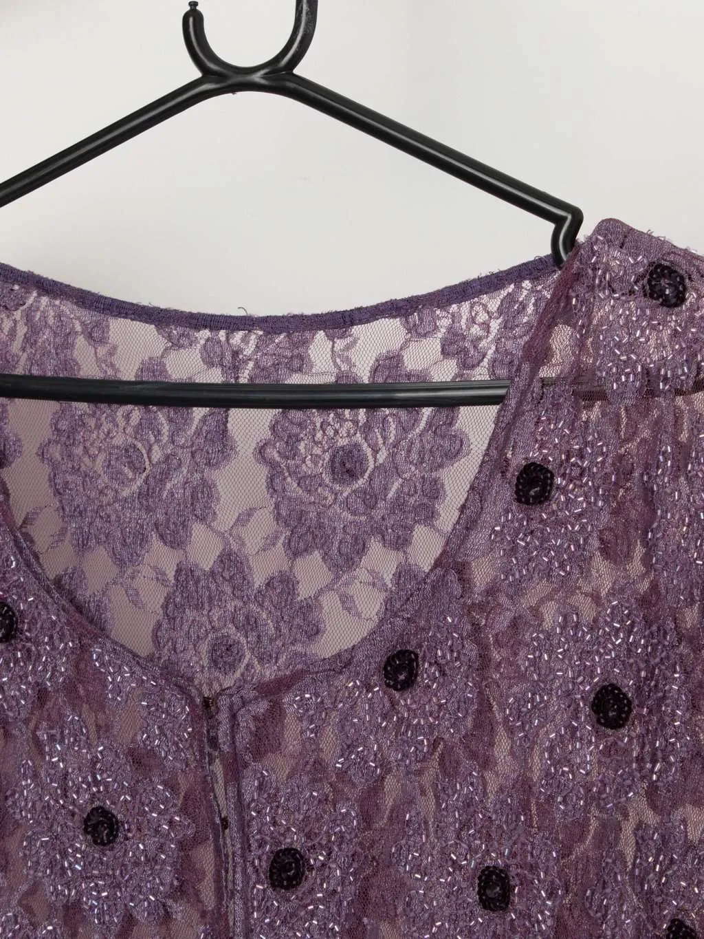 Y2K vintage purple beaded lace top with floral pattern – Medium / Large